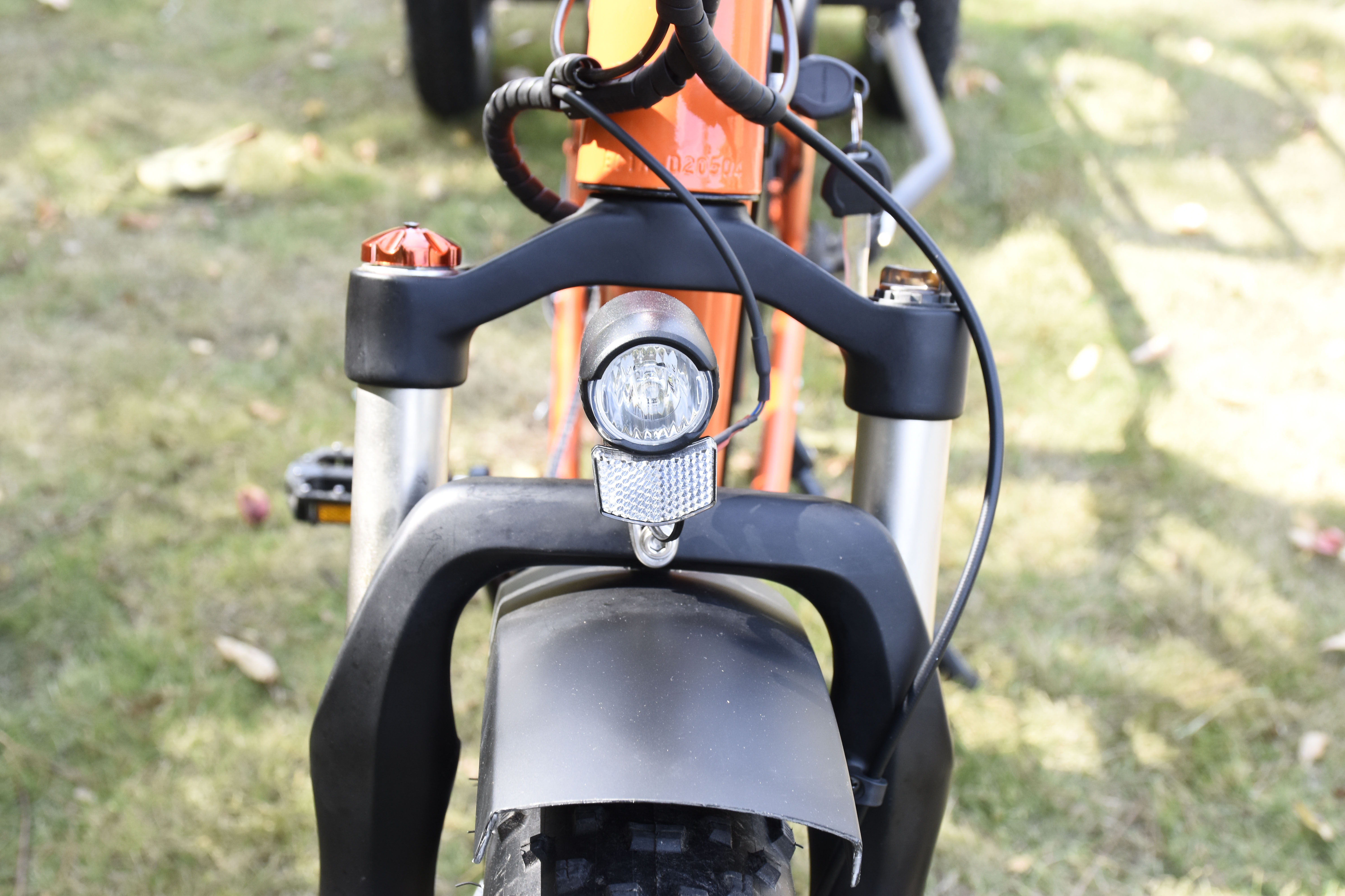 Shiny LED Headlight Glänzender LED -Scheinwerfer